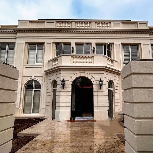 Transform Your Home with High-Quality Aluminum Doors & Windows