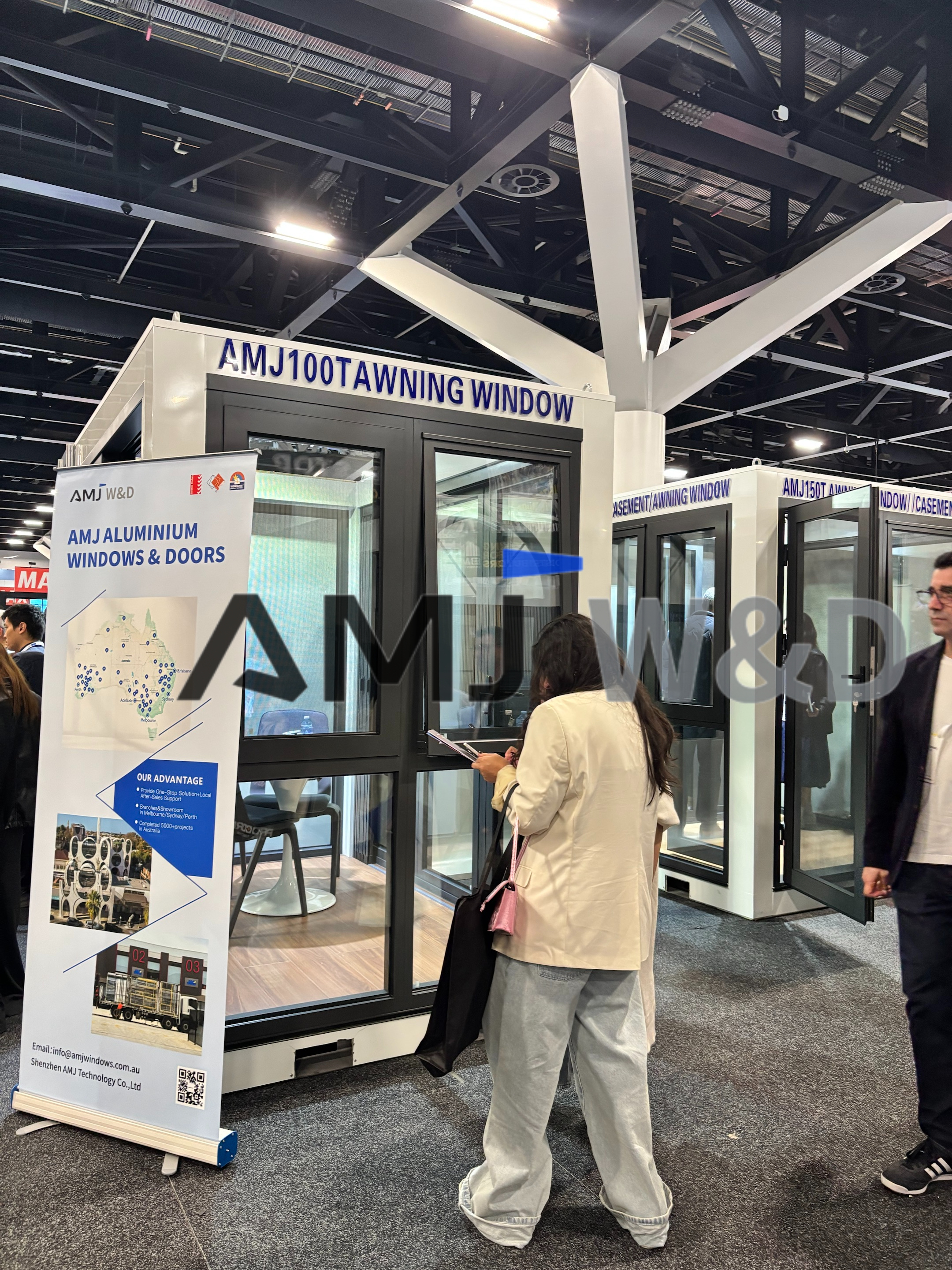 AMJ aluminum casement door and window display