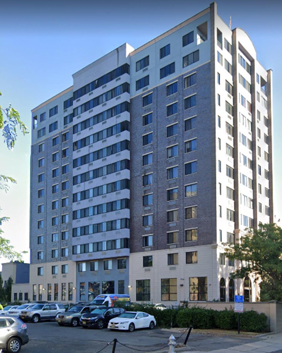 Aluminum windows and doors for commercial building projects