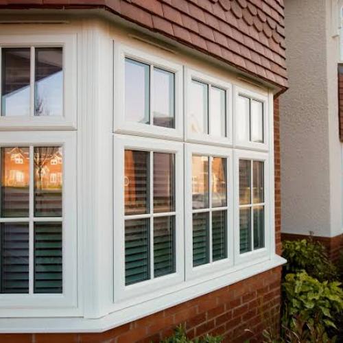 Picture Window vs Bay Window: Cost, Structure, View and Project Fit