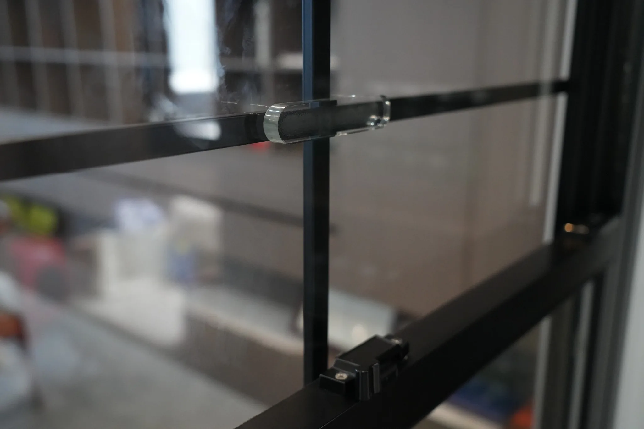 AMJ 105T Series Double Hung Window