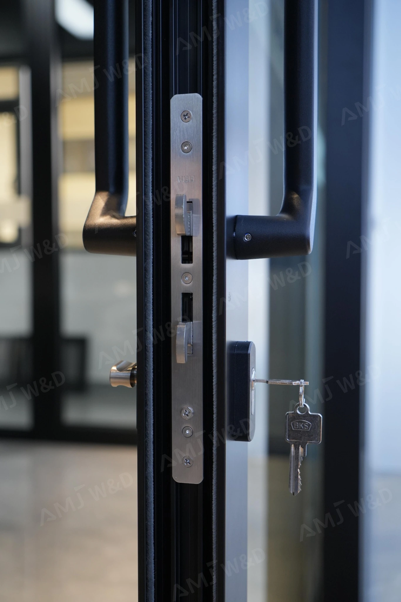 AMJ 150T Thermal Break Three-Track Sliding Door