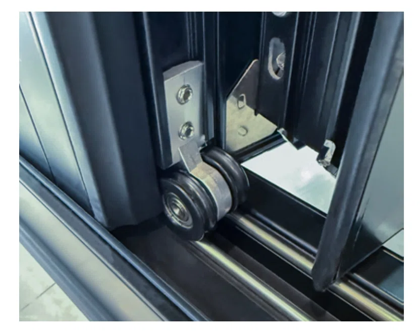 AMJ 68T Series Bi-fold Door