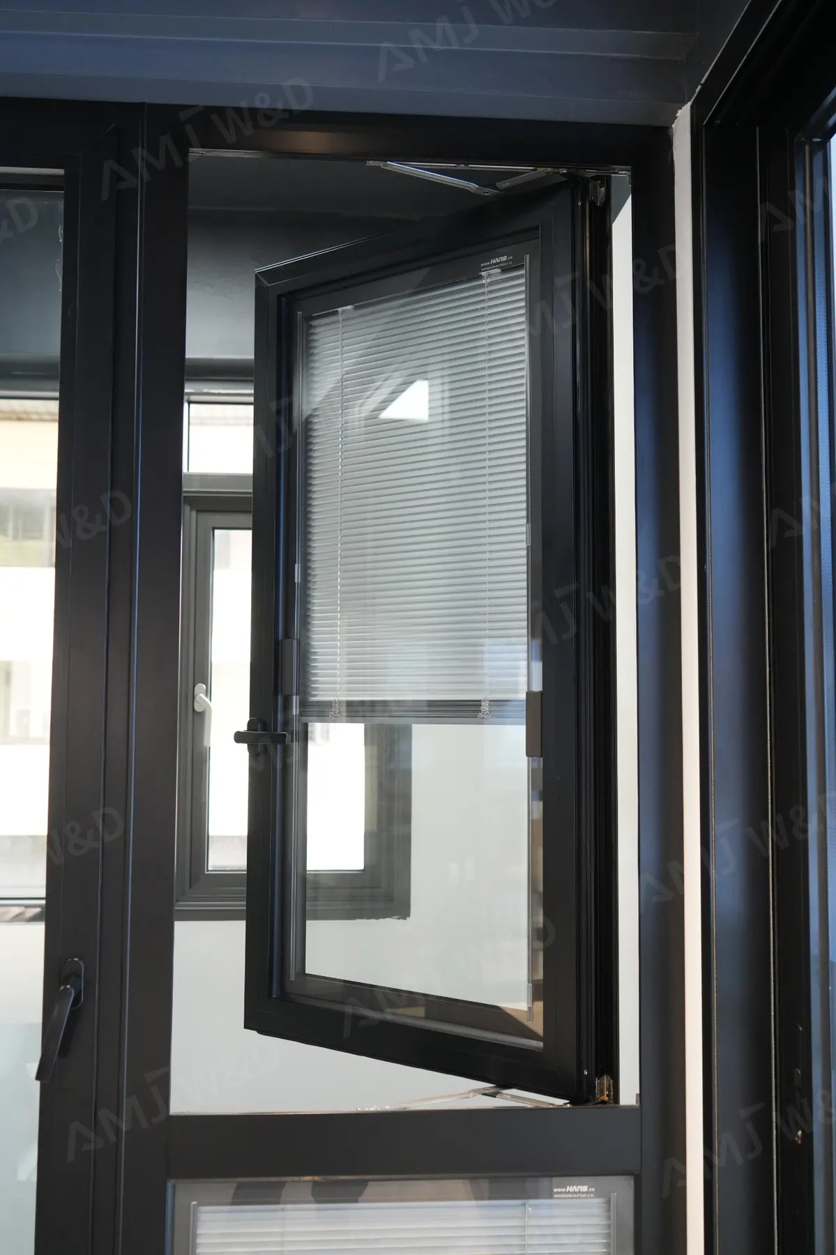 High-Insulation Aluminum Casement Window