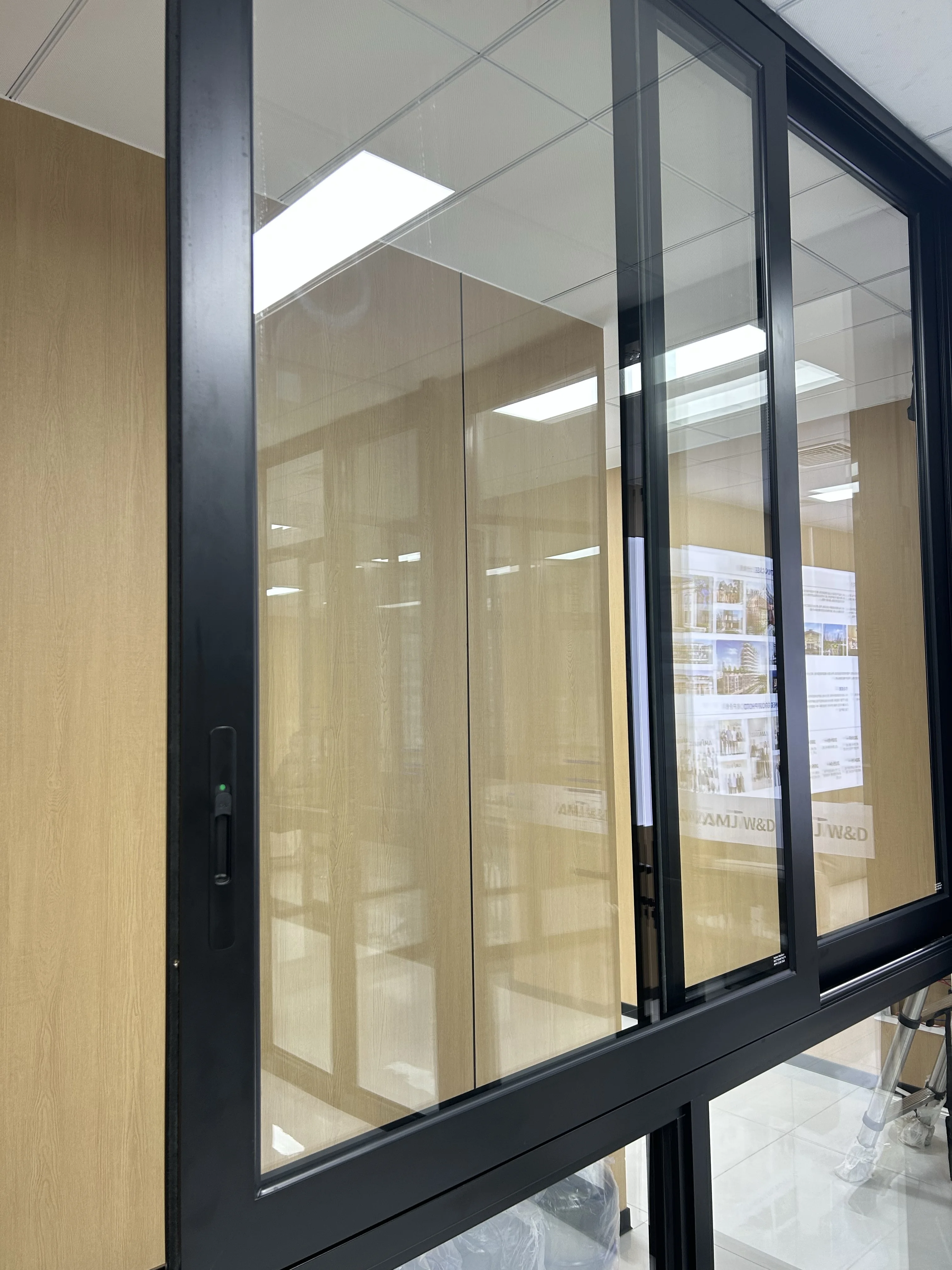 Standard Two-Track Aluminum Sliding Window